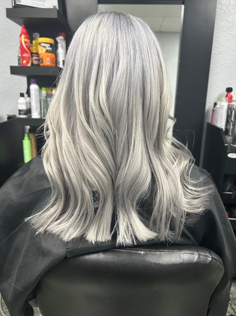 Happy Salon