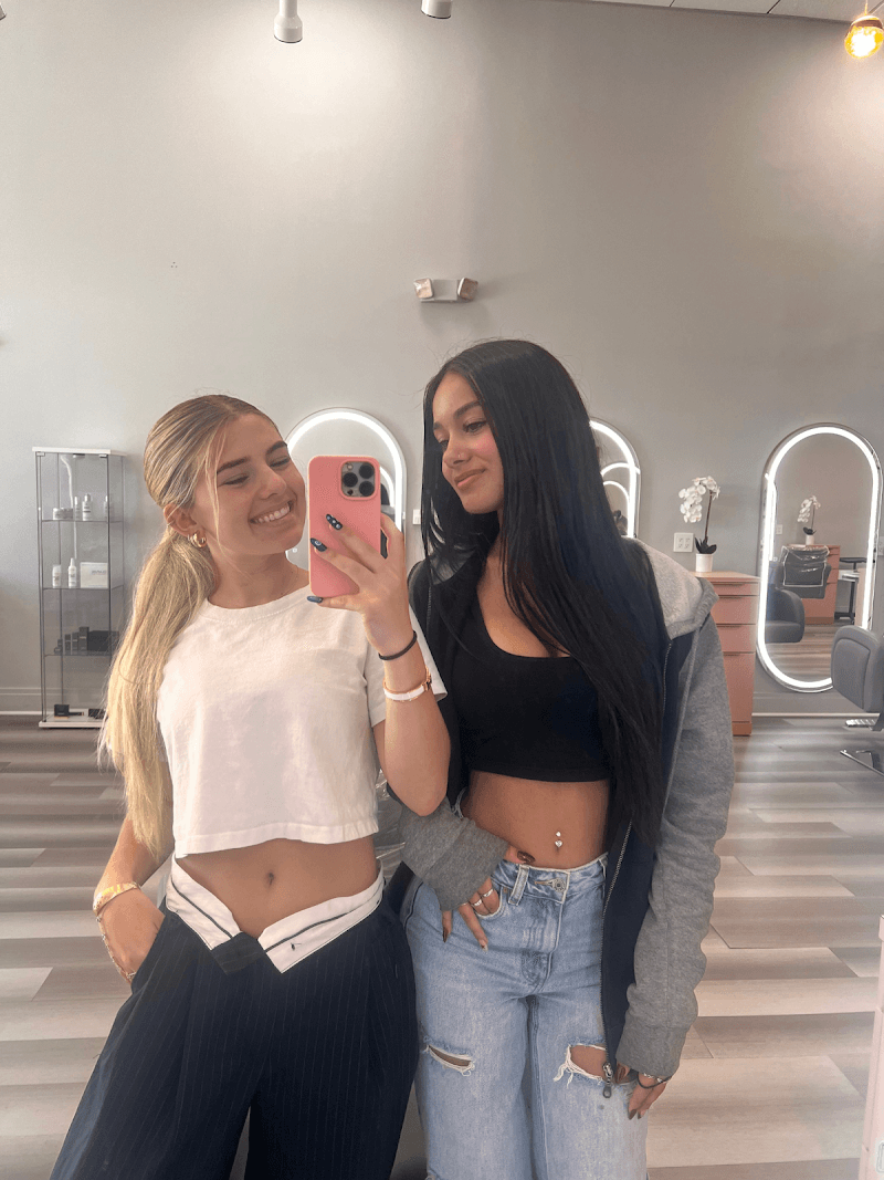 Salon 3 Sis